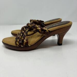 Nota Bene Sandals Women's 7 Wood Kitten Heel Strappy Leather RARE Non-Slip EUC